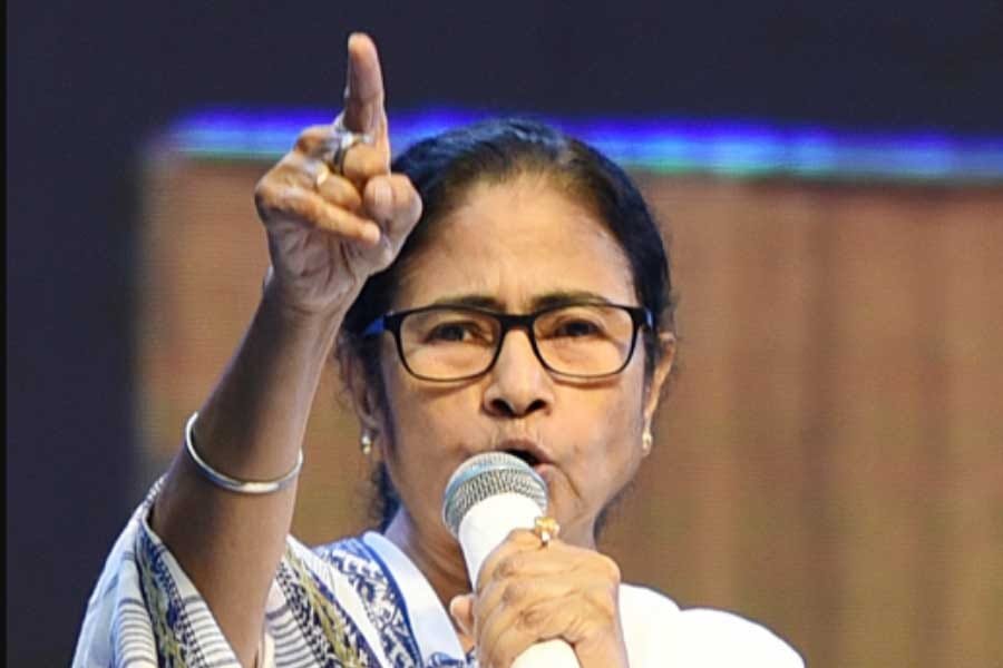 West Midnapore : লোকসভার প্রস্তুতি - পশ্চিম মেদিনীপুরের তৃণমূল নেতাদের সাথে বৈঠকে মমতা বন্দ্যোপাধ্যায়